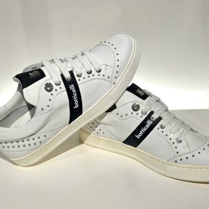White RB Studs CLASSIC