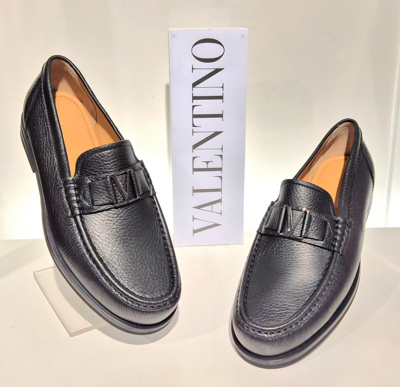 Big Buckle Valentino