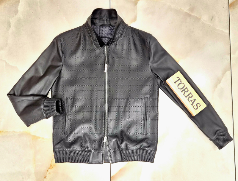 TORRAS Black Stitch